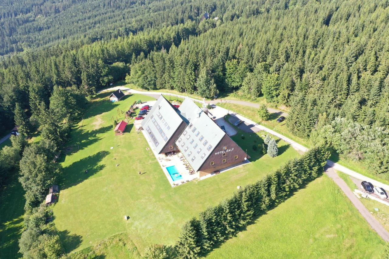 Hotel Žalý Apartmány Benecko Kültér fotó